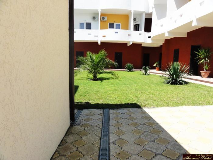 Hotel Sharmat Pizunda Bagian luar foto